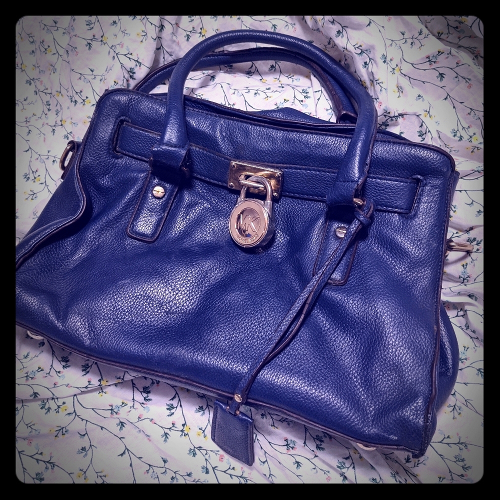 Micheal kors purse